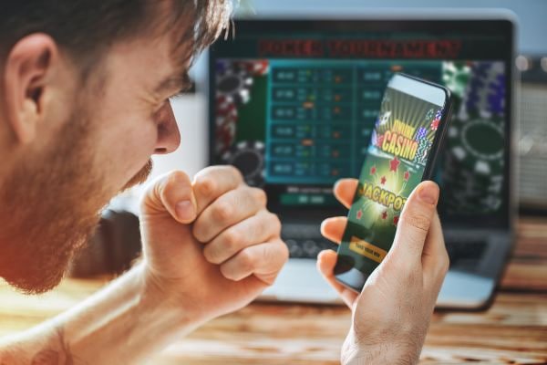 Online Slots golden88
